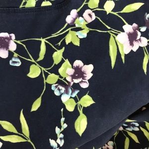 Chico’s 1.5/10 Regular Floral Print Pants